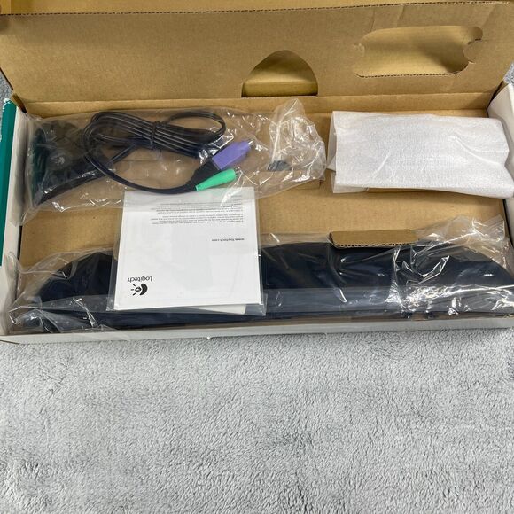 Logitech 967437-0403 Cordless Desktop & Mouse 867377-0403 - Picture 2 of 7